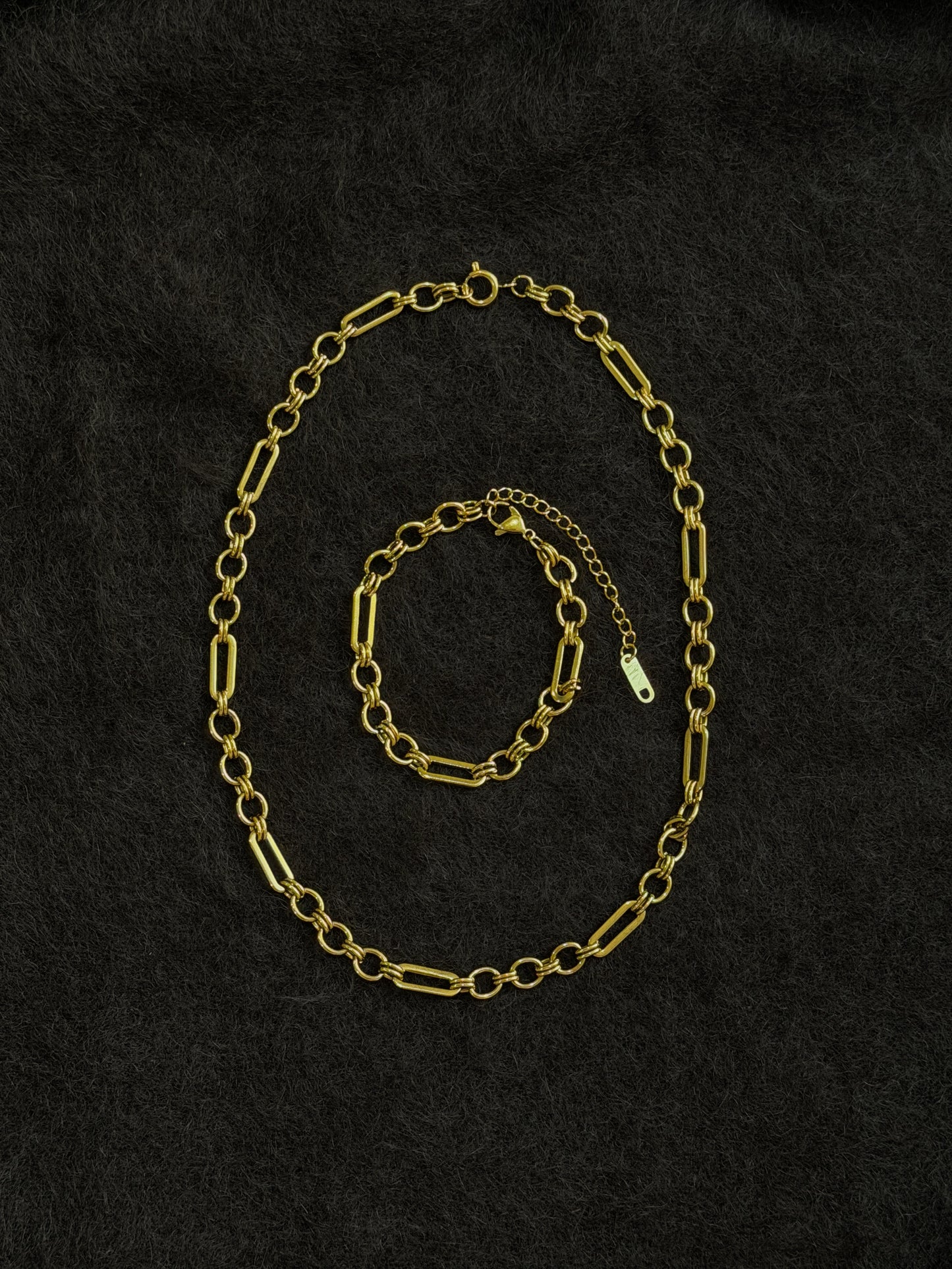 Linked Glow Bracelet