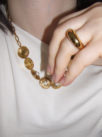 Lunaire Necklace
