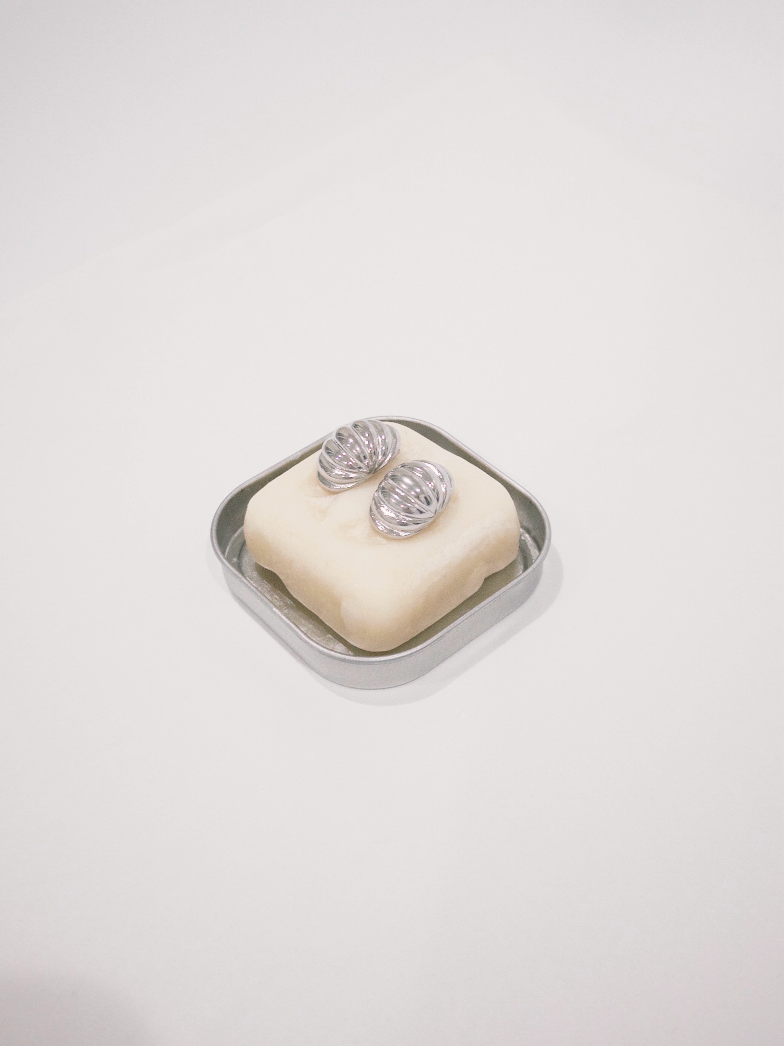Dome Earrings