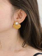 Fan Pearl Earrings