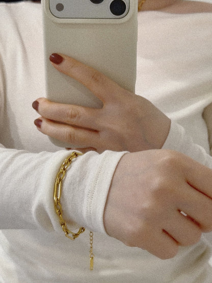 Linked Glow Bracelet