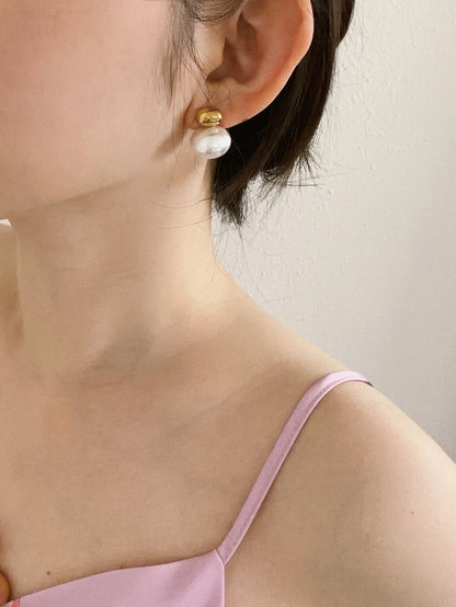 Dot Earrings