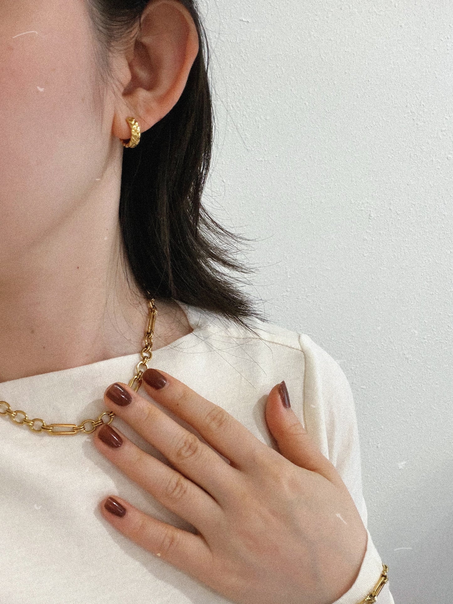 Linked Glow Necklace